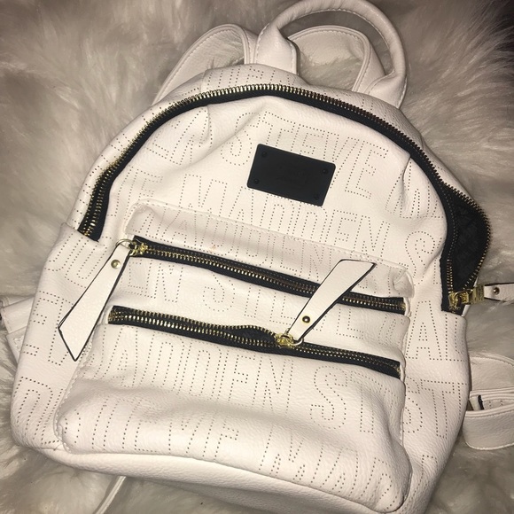 Steve Madden - Picture 1 of 3
